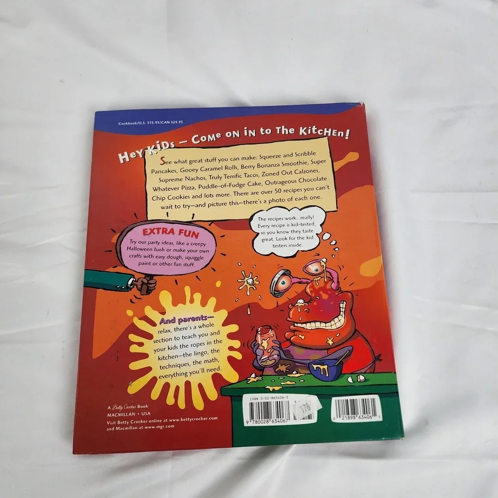 Betty Crocker Kids Cook! by Betty‎ Crocker Editors, Crocker, Betty